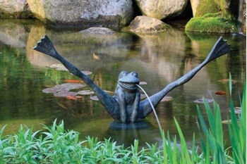 Aquascape Crazy Legs Frog Spitter w/ Pump